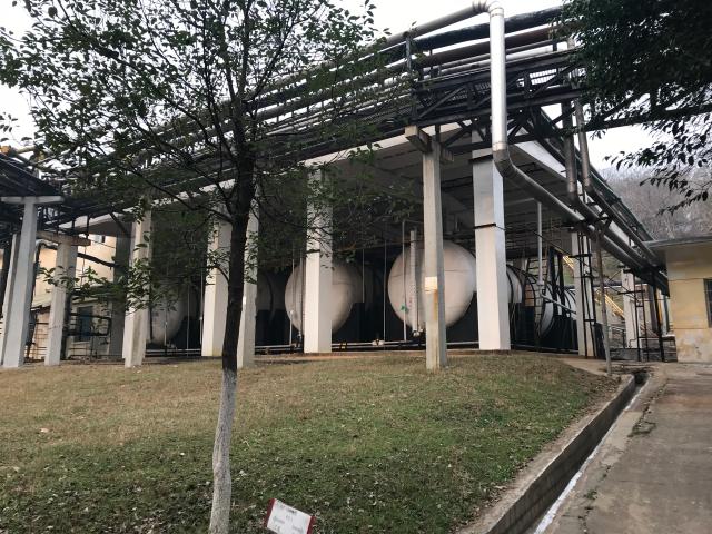 鋁(lü)罐-湖北(bei)東方化(huà)工項目(mu)2